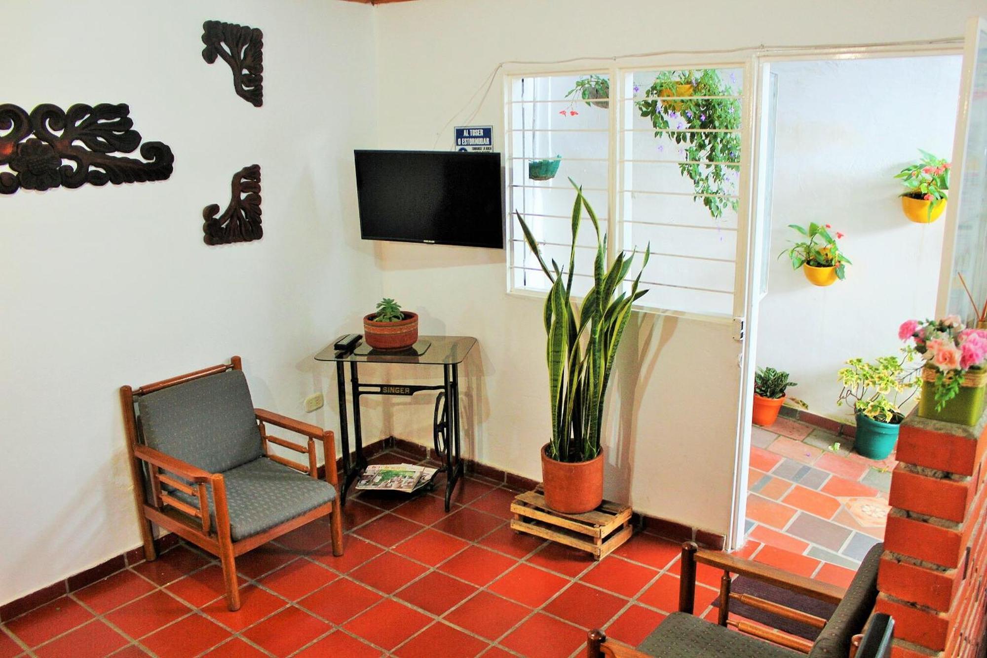 Hospedaje Los Capuchinos Socorro Eksteriør bilde