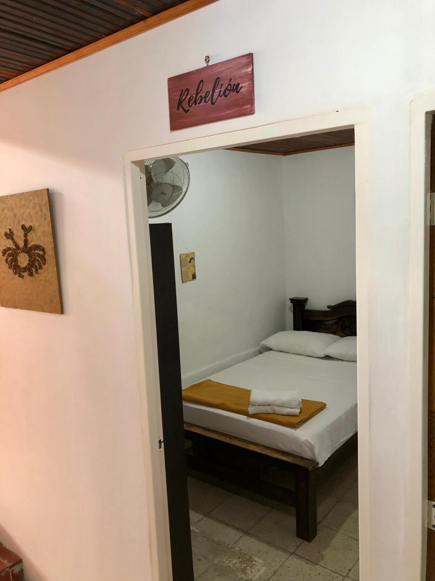 Hospedaje Los Capuchinos Socorro Eksteriør bilde