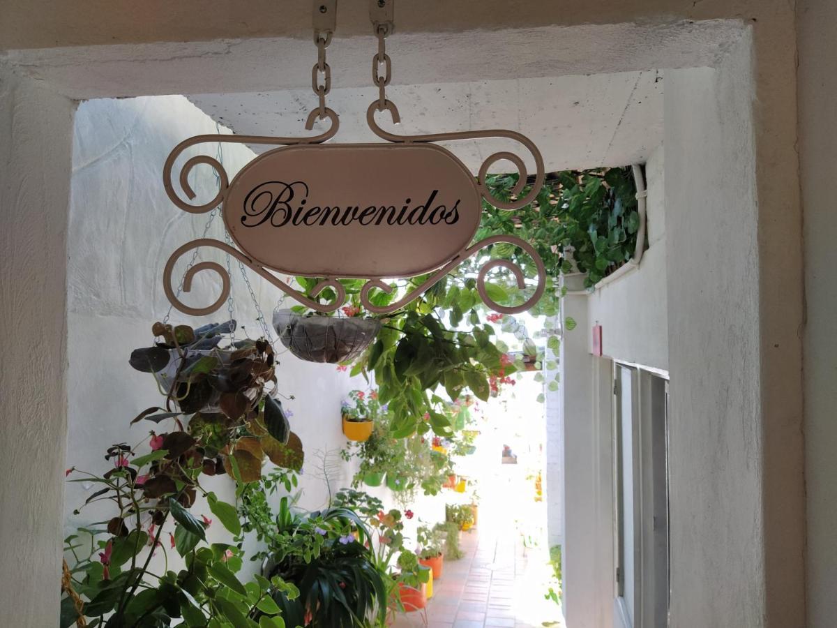 Hospedaje Los Capuchinos Socorro Eksteriør bilde